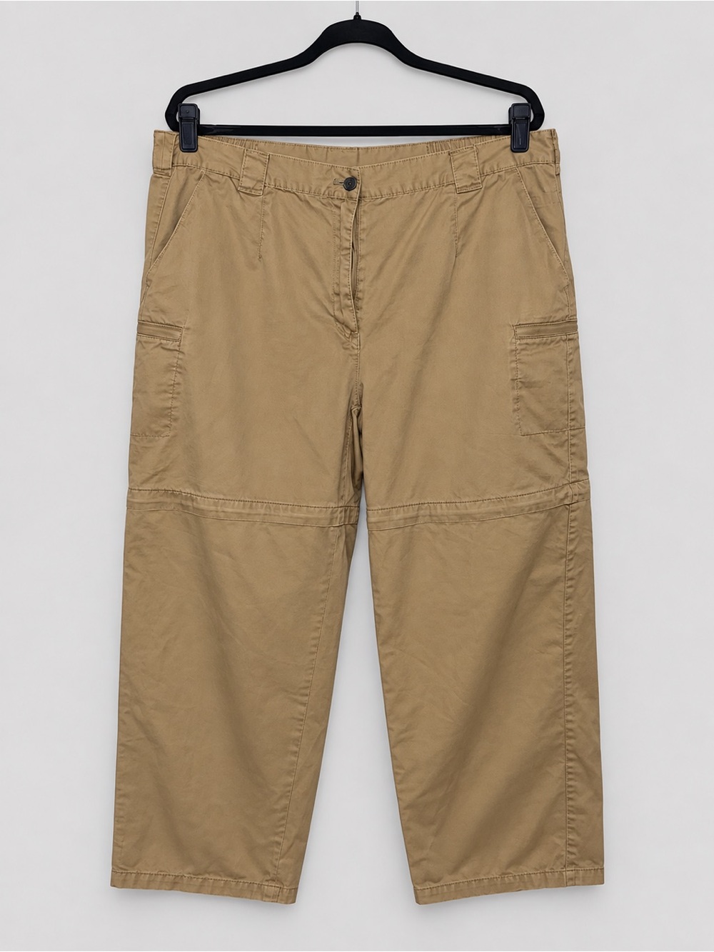 L.L.Bean Women’s Size 20 Petite Khaki Tan Cargo Capri Pants 100% Cotton Utility
